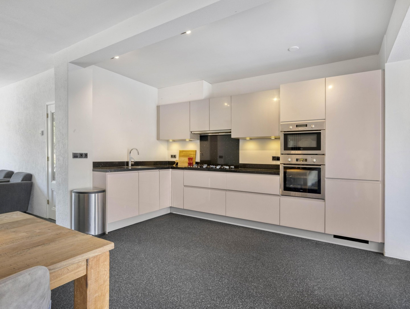 Tussenwoning te koop: Heycoplaan 44, Breukelen
