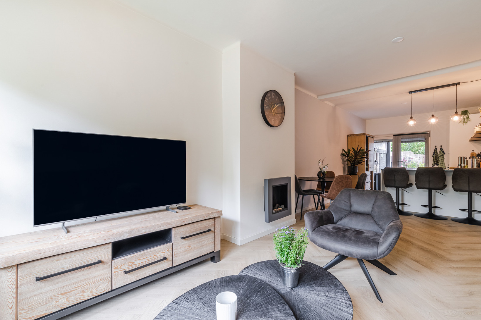 Appartement te koop: Gerard Splinter van Ruwiellaan 24, Breukelen