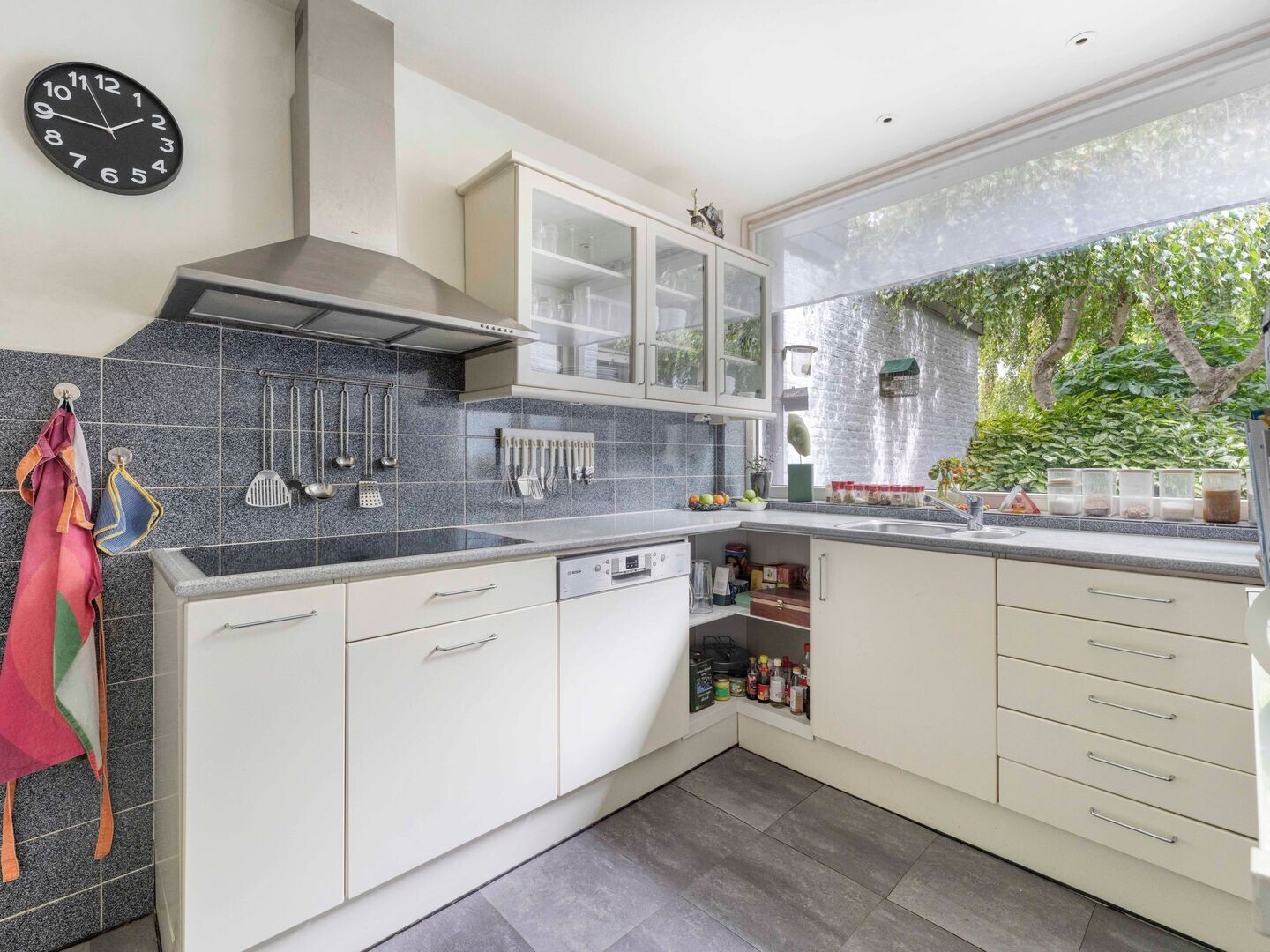 Hoekwoning te koop: Linnaeusdreef 66, Breukelen