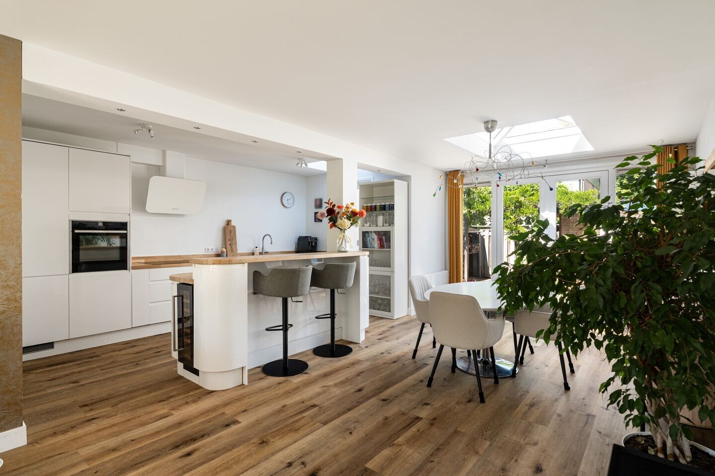 Tussenwoning te koop: Vredelantstraat 10, Vreeland