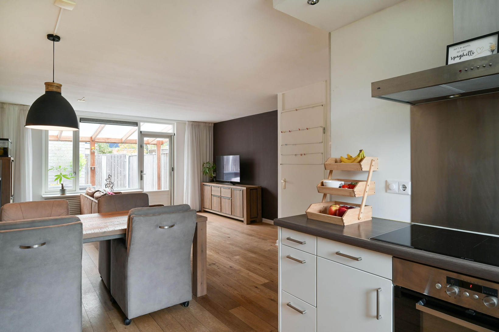 Tussenwoning te koop: de Borsaliastraat 27, Mijdrecht