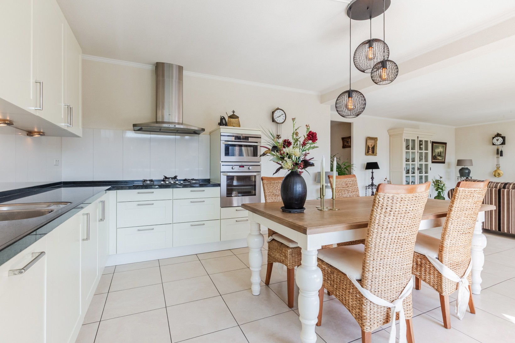 Appartement te koop: Raadhuisplein 38, Mijdrecht