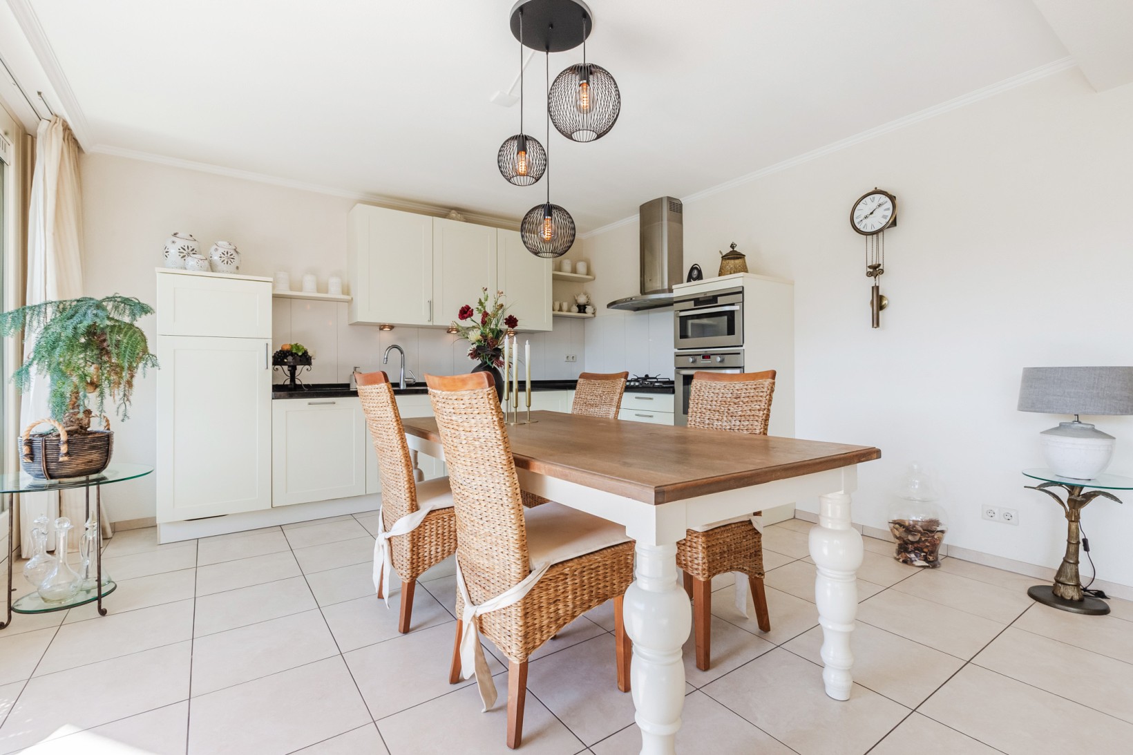 Appartement te koop: Raadhuisplein 38, Mijdrecht