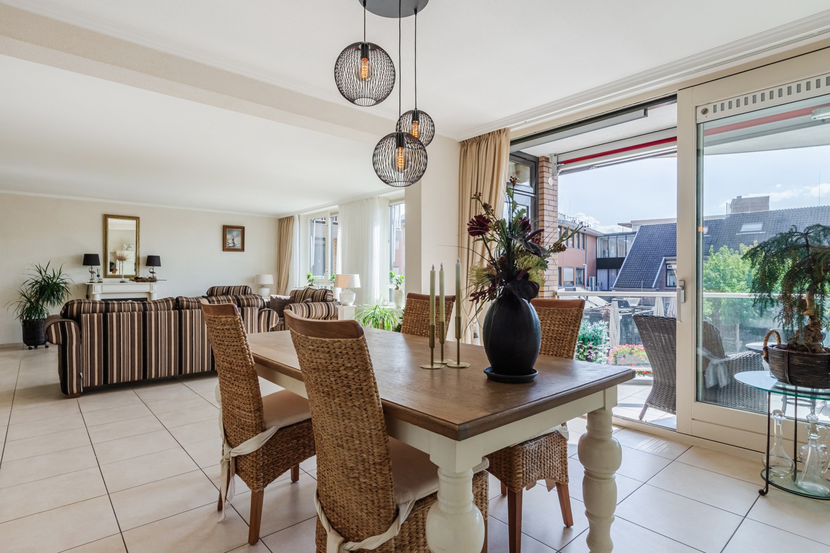 Appartement te koop: Raadhuisplein 38, Mijdrecht