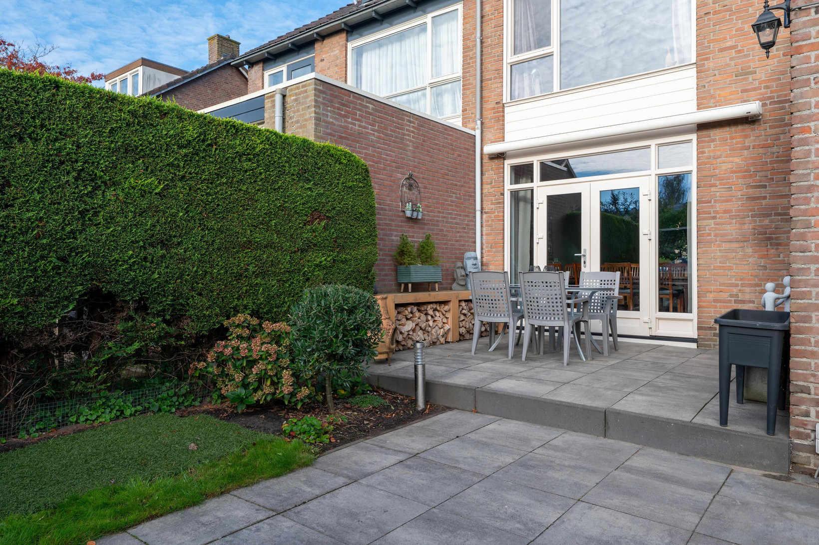 Hoekwoning te koop: Hoofdweg 65, Mijdrecht