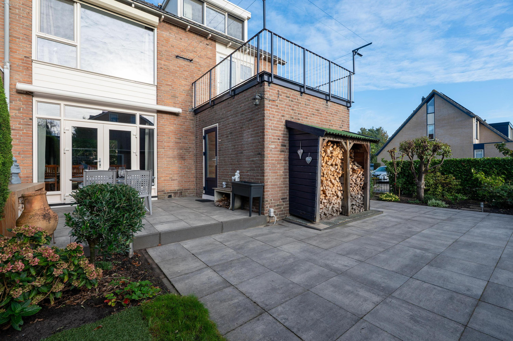Hoekwoning te koop: Hoofdweg 65, Mijdrecht