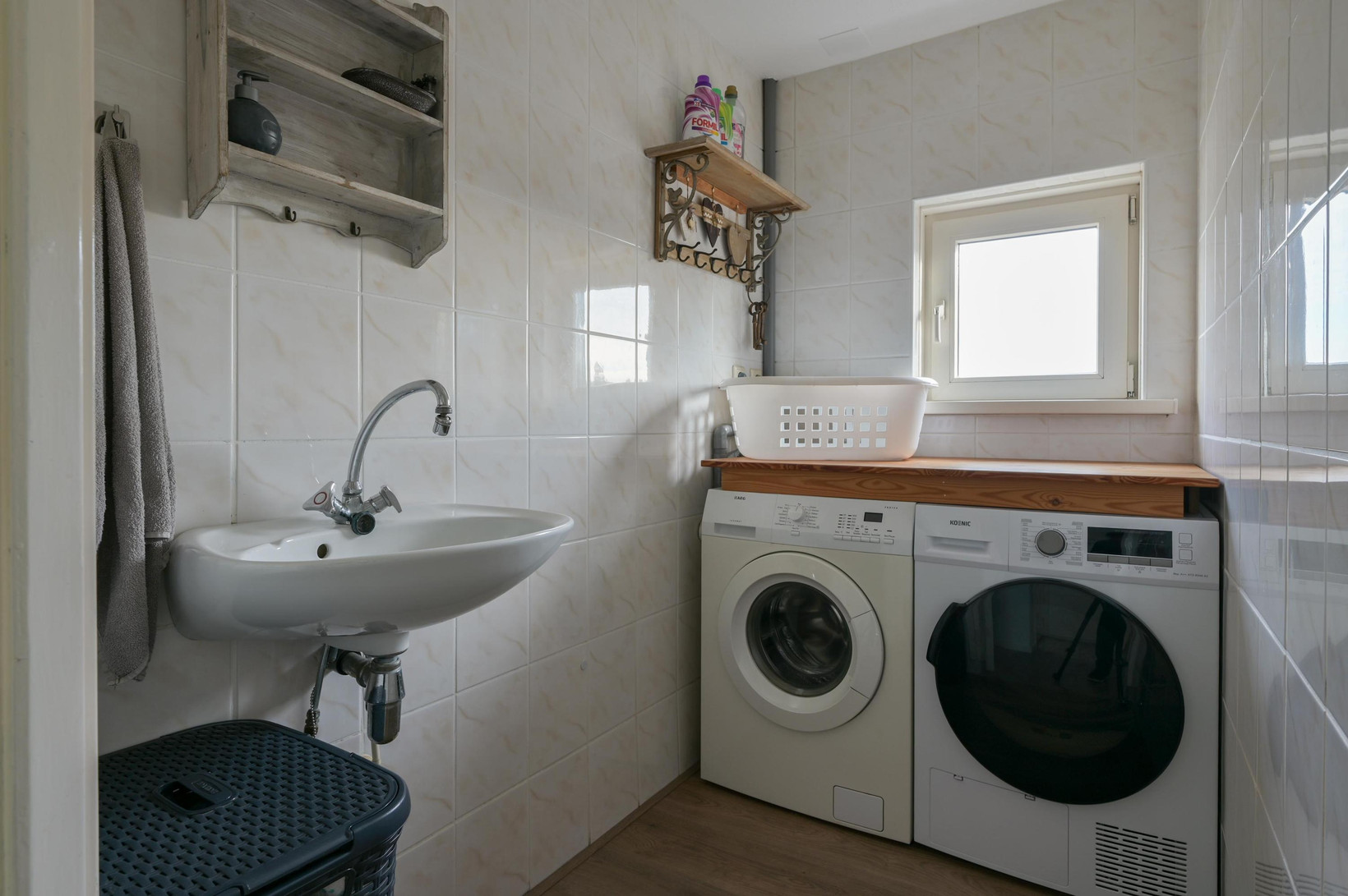 Hoekwoning te koop: Hoofdweg 65, Mijdrecht