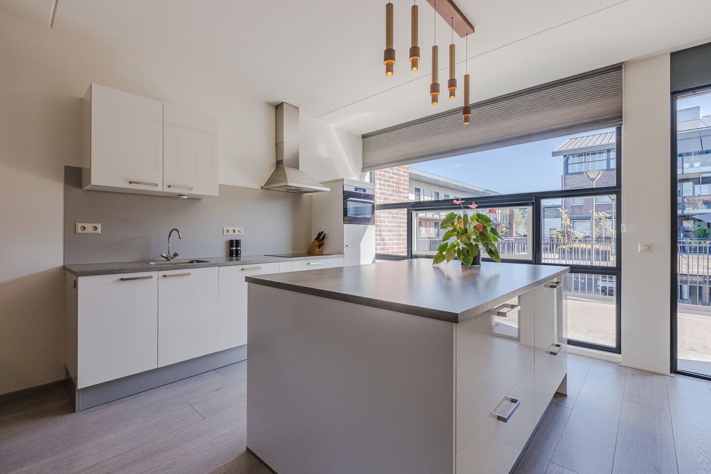 Tussenwoning te koop: Zwaluw 11, Mijdrecht