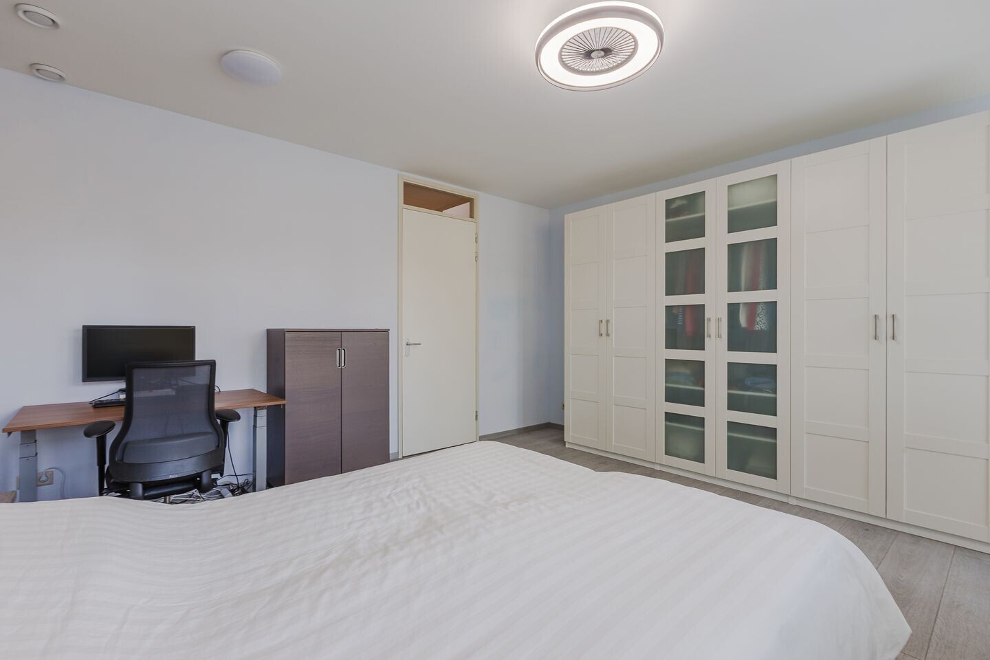 Tussenwoning te koop: Zwaluw 11, Mijdrecht