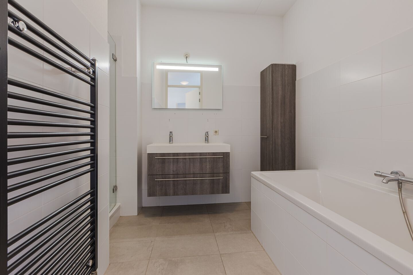 Tussenwoning te koop: Zwaluw 11, Mijdrecht