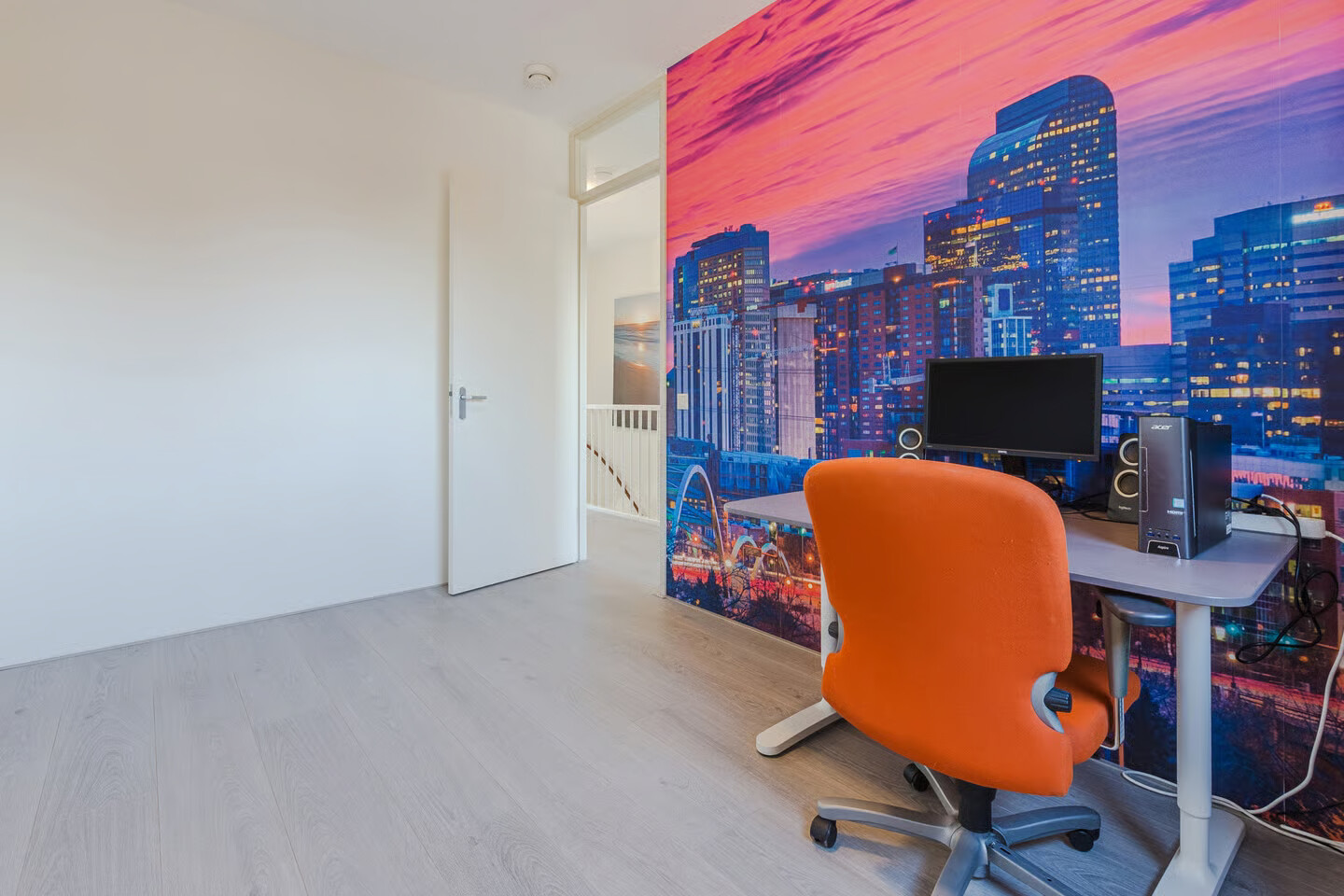 Tussenwoning te koop: Zwaluw 11, Mijdrecht