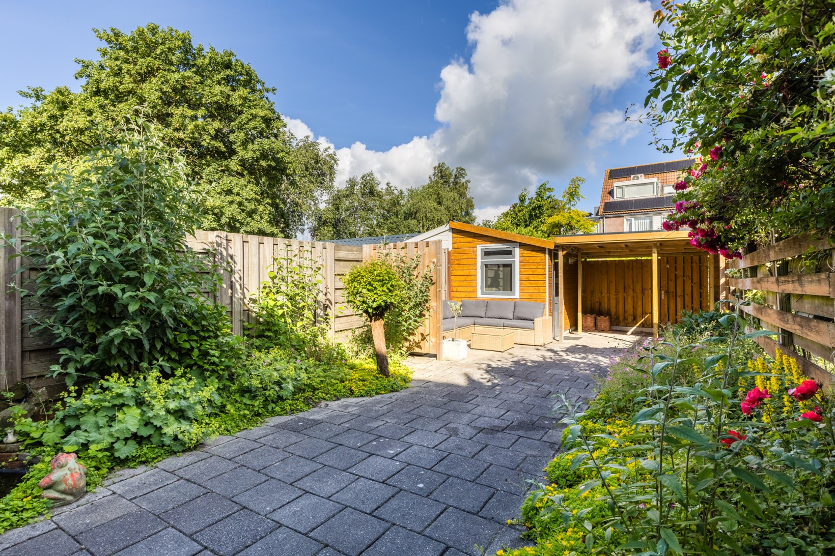Tussenwoning te koop: Scholekster 42, Mijdrecht