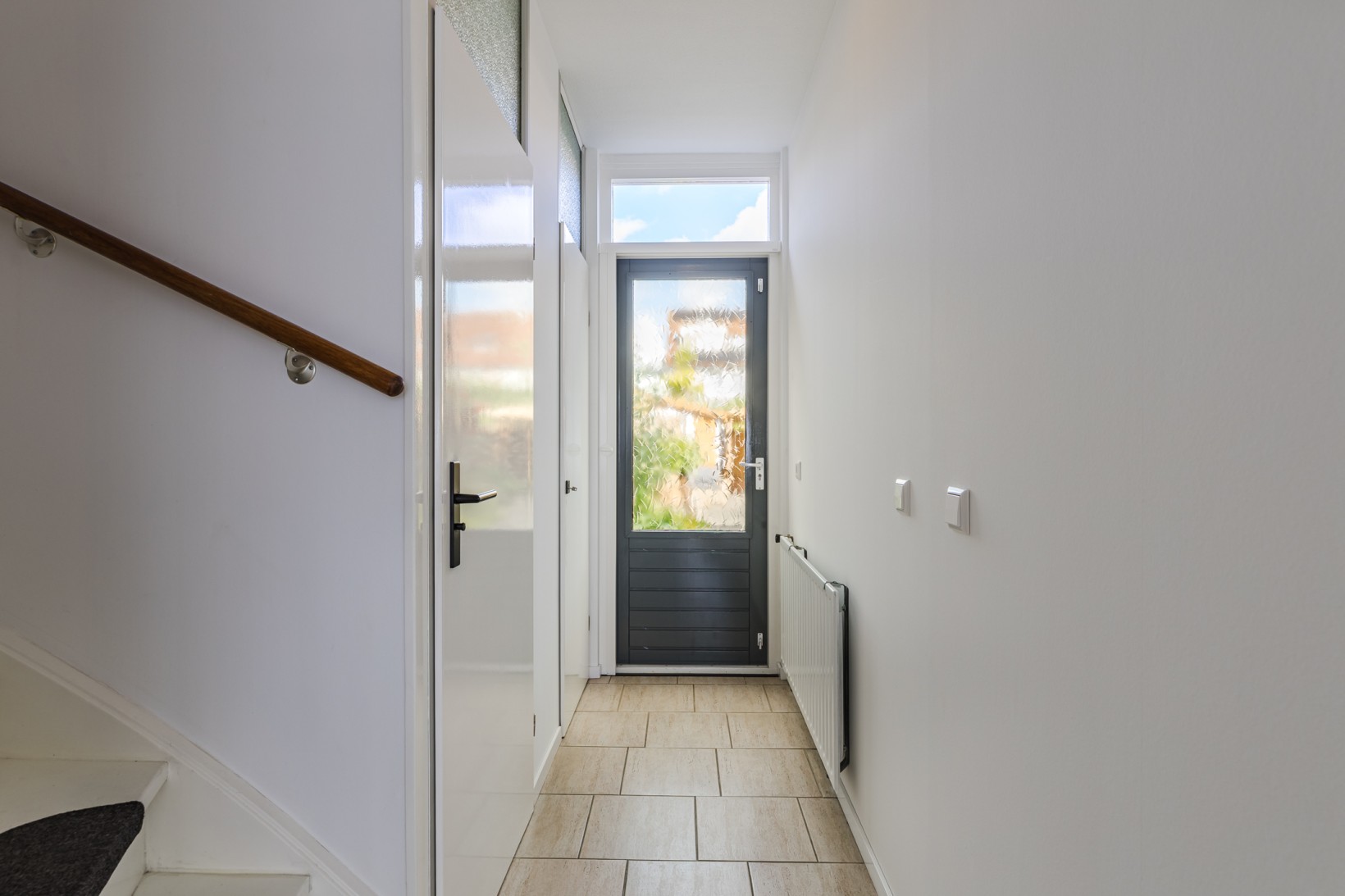 Tussenwoning te koop: Scholekster 42, Mijdrecht