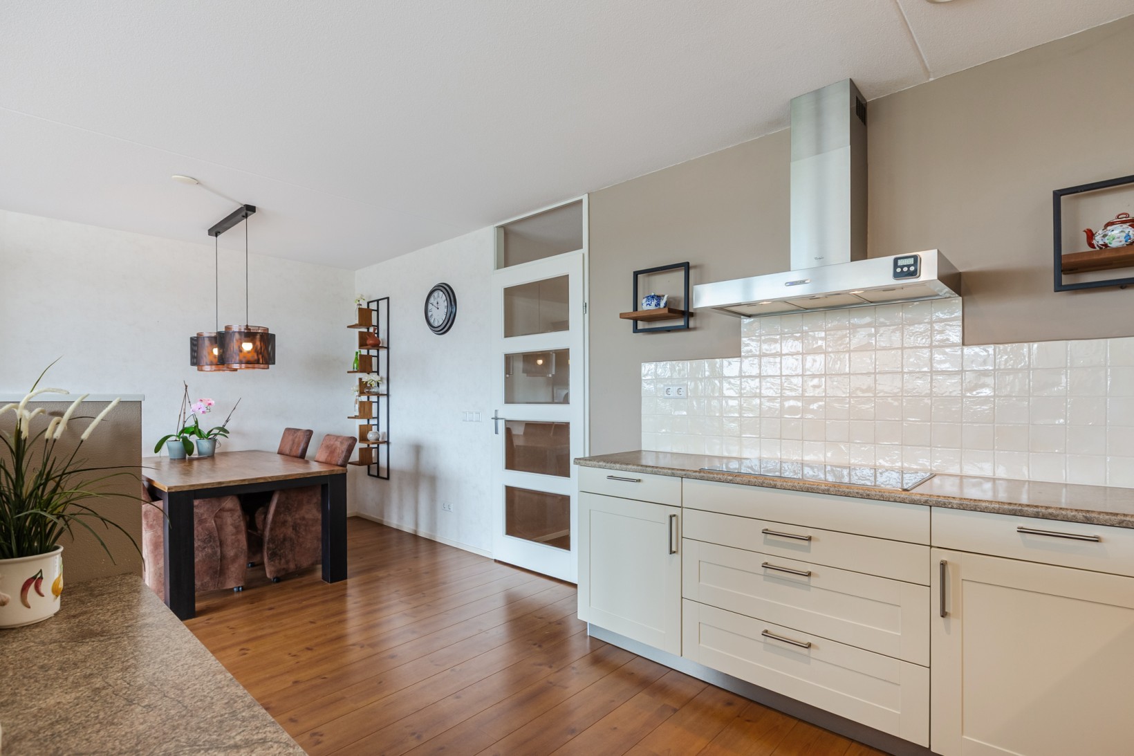 Appartement te koop: Korenbloem 24, Mijdrecht