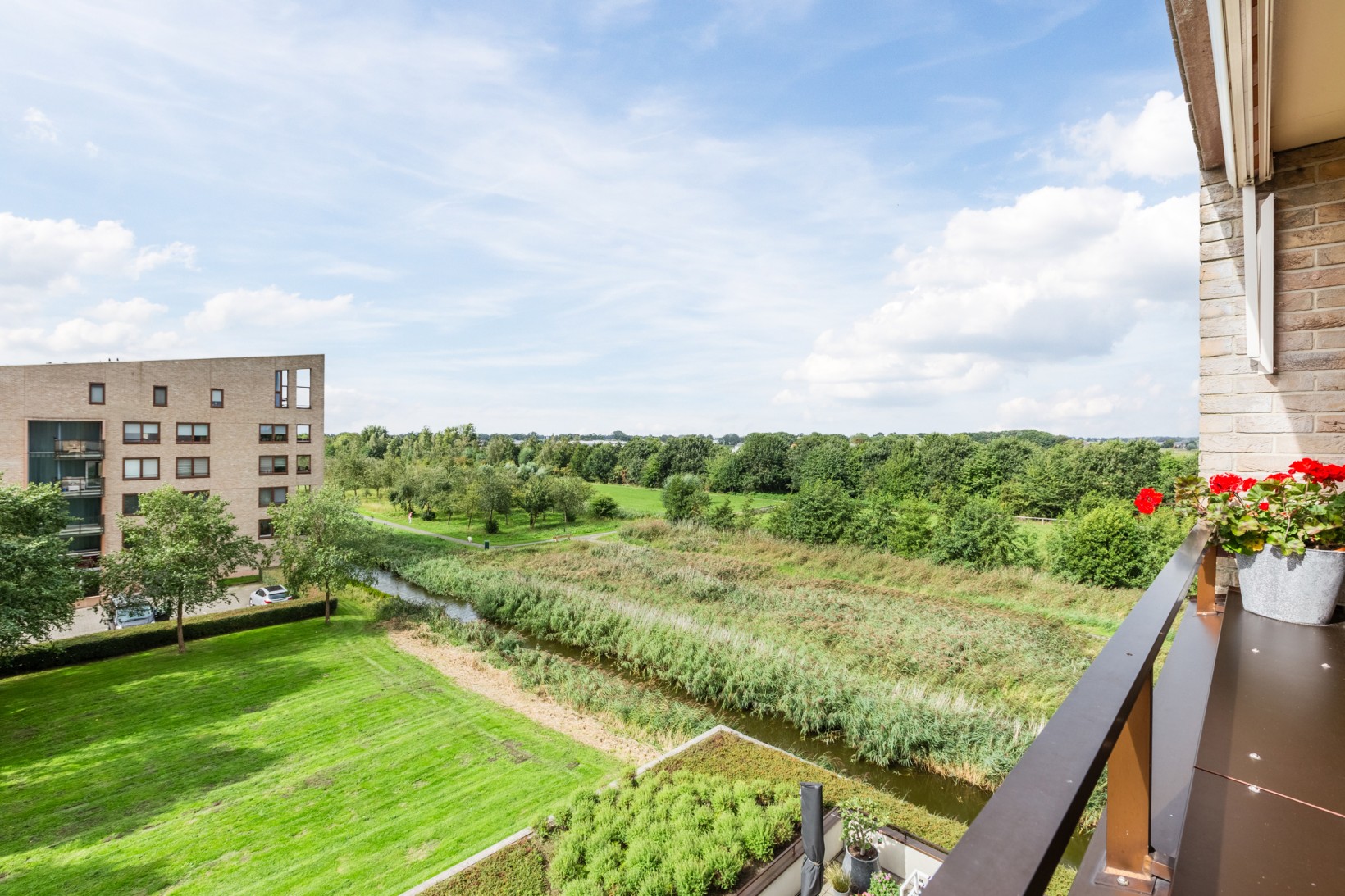 Appartement te koop: Korenbloem 24, Mijdrecht