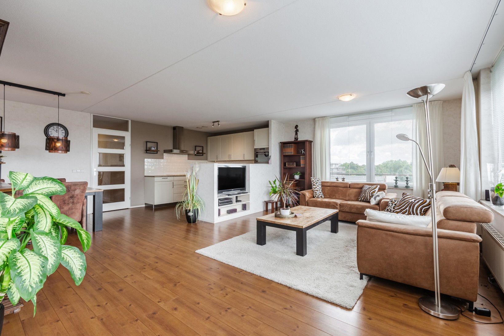 Appartement te koop: Korenbloem 24, Mijdrecht