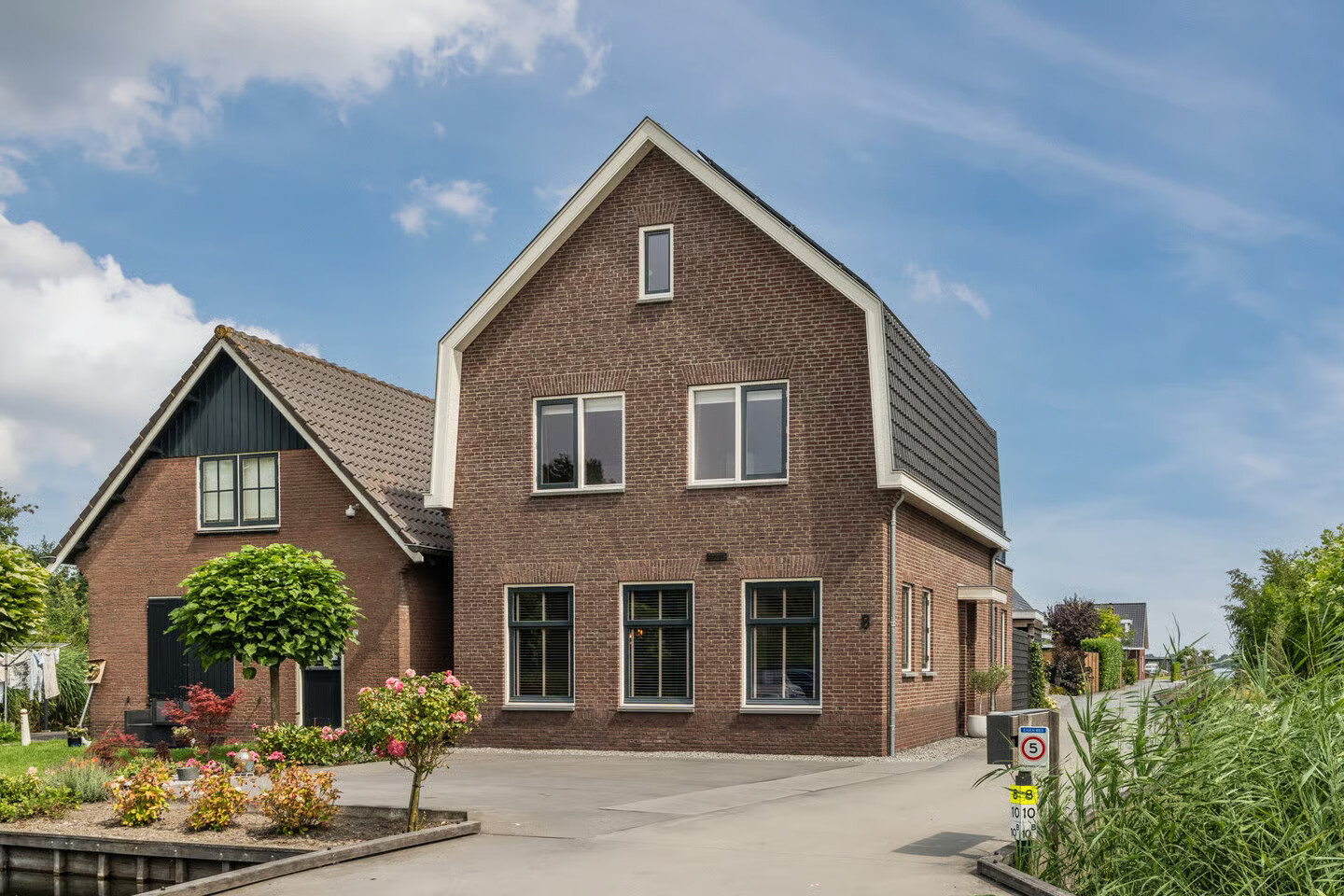 Vrijstaande woning te koop: Achterbos 8, Vinkeveen
