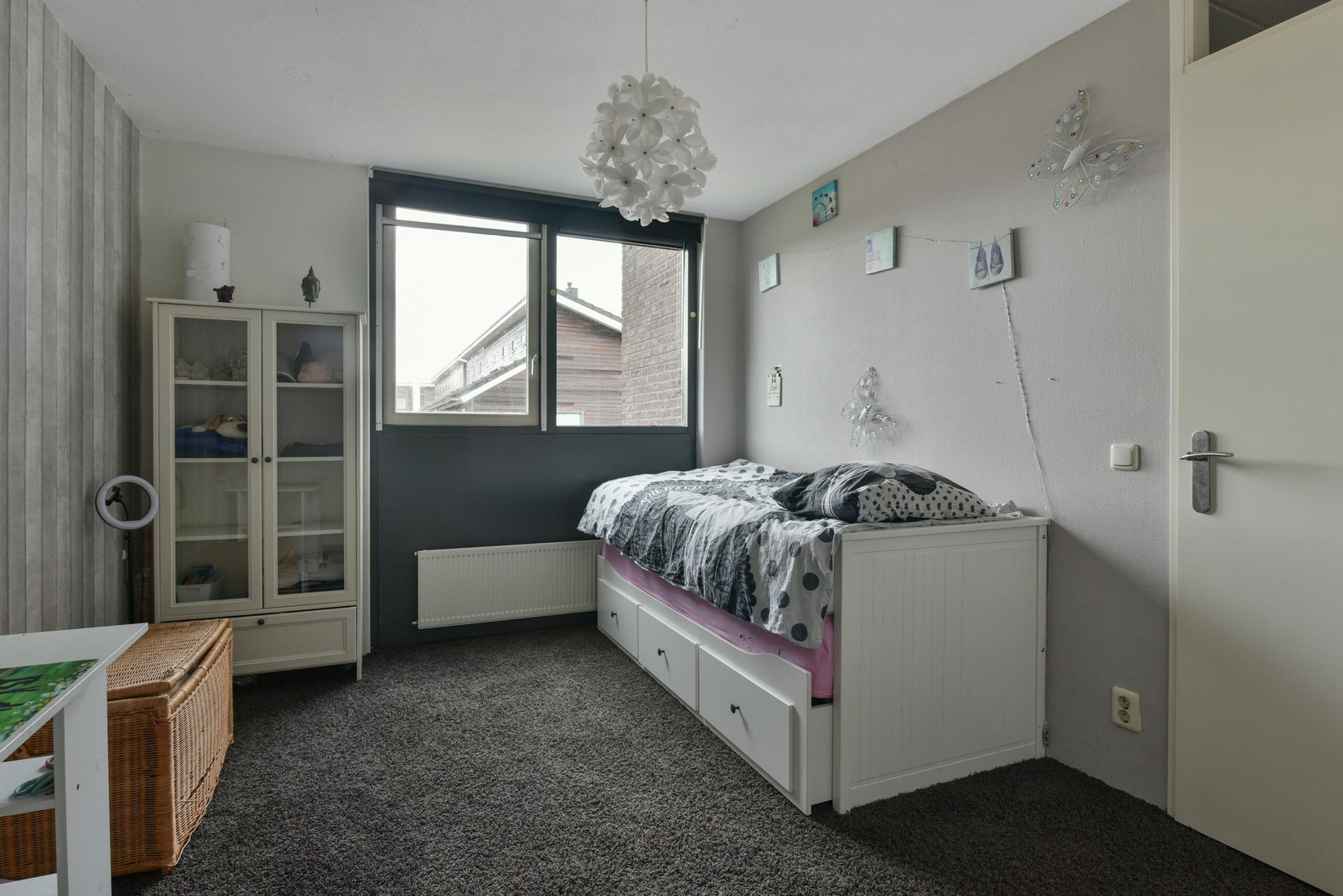 Twee-onder-één-kap te koop: Elzenhof 12, Vinkeveen