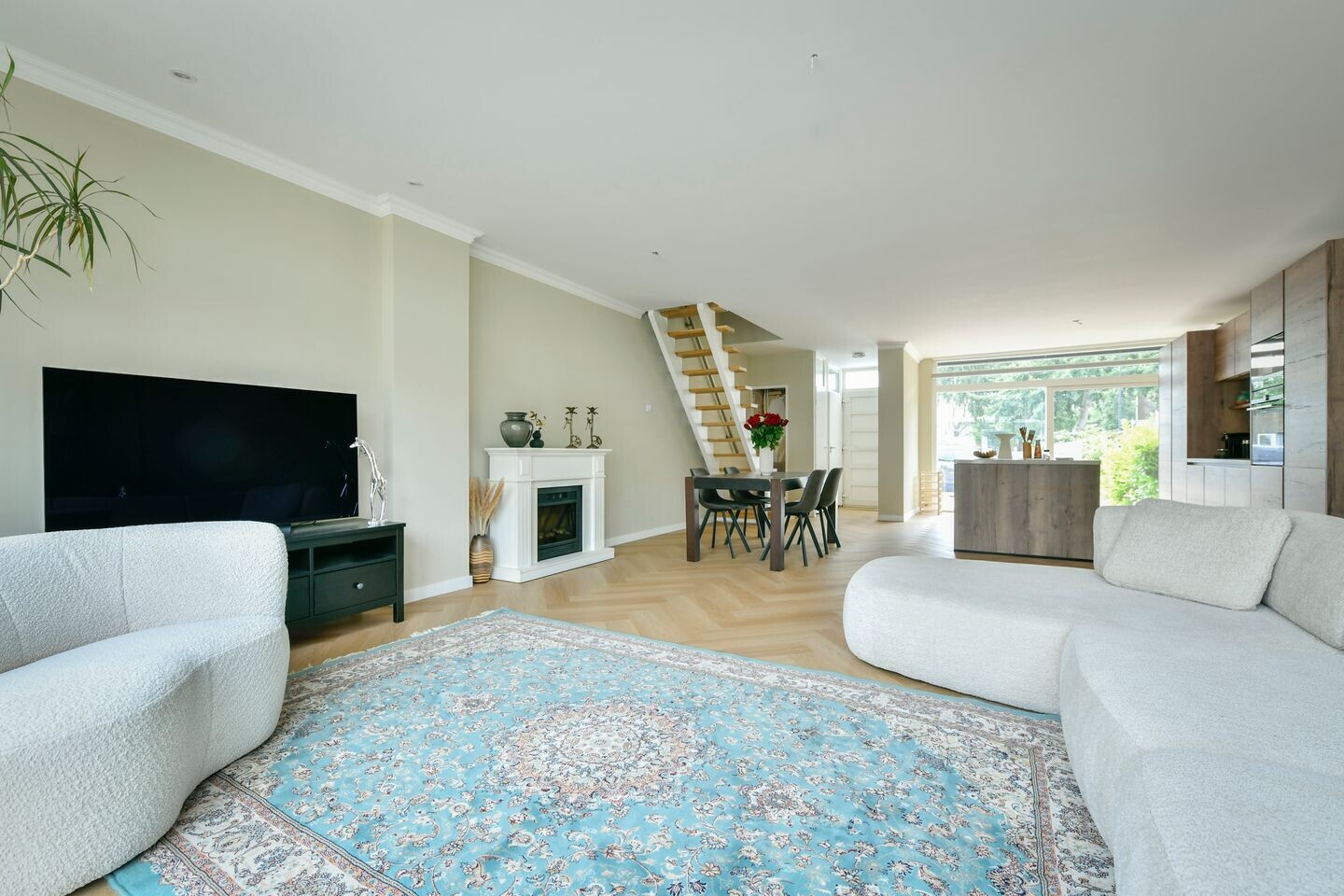 Tussenwoning te koop: Pijlstaartlaan 8, Vinkeveen