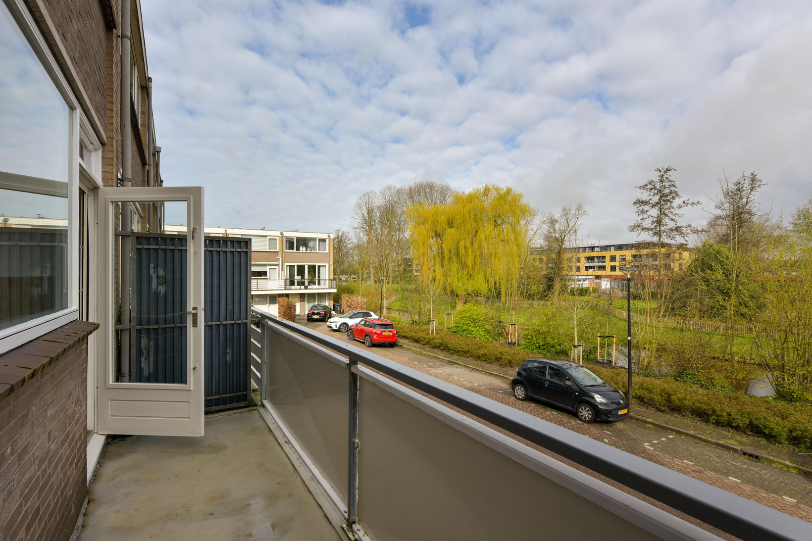 Tussenwoning te koop: Scholeksterlaan 12, Vinkeveen
