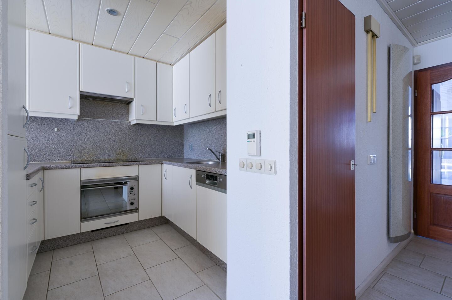 Tussenwoning te koop: Aetsveld 9, Vinkeveen