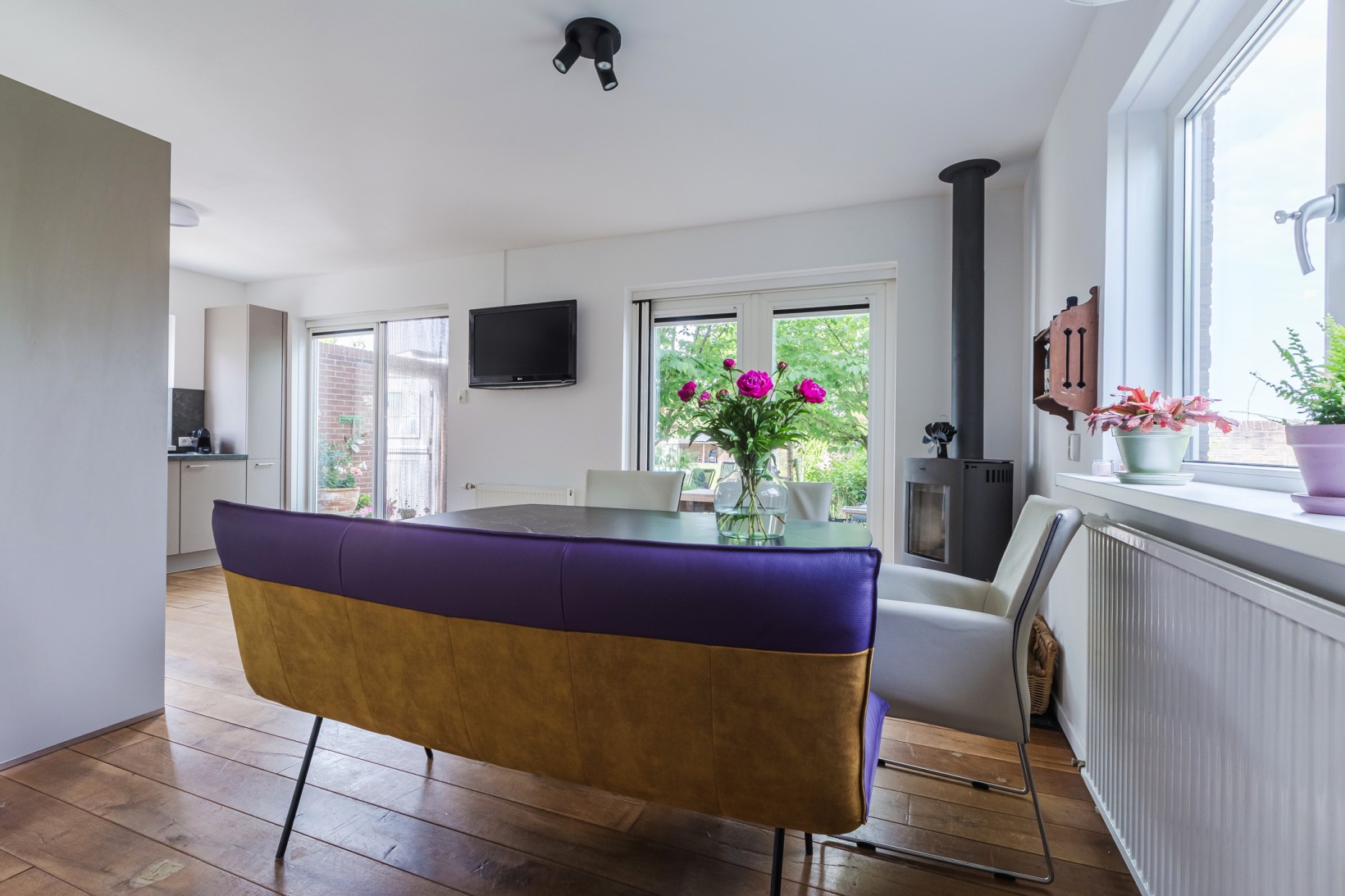 Vrijstaande woning te koop: Hoofdweg 2, Waverveen
