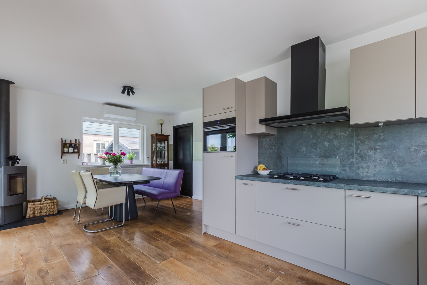 Vrijstaande woning te koop: Hoofdweg 2, Waverveen