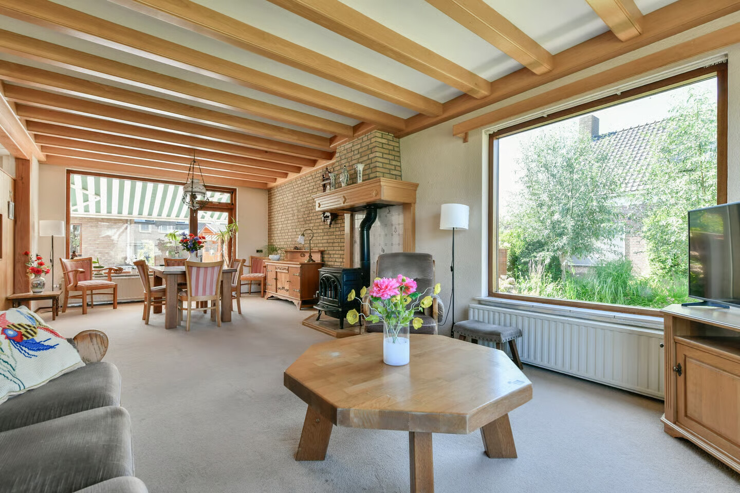 Vrijstaande woning te koop: Herenweg 205, Wilnis