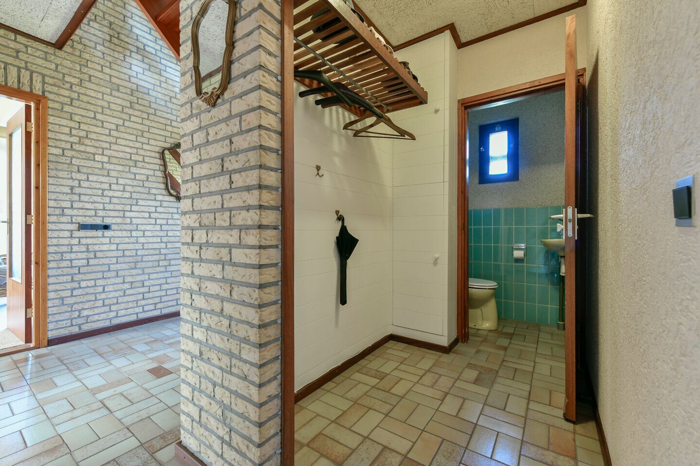 Vrijstaande woning te koop: Herenweg 205, Wilnis