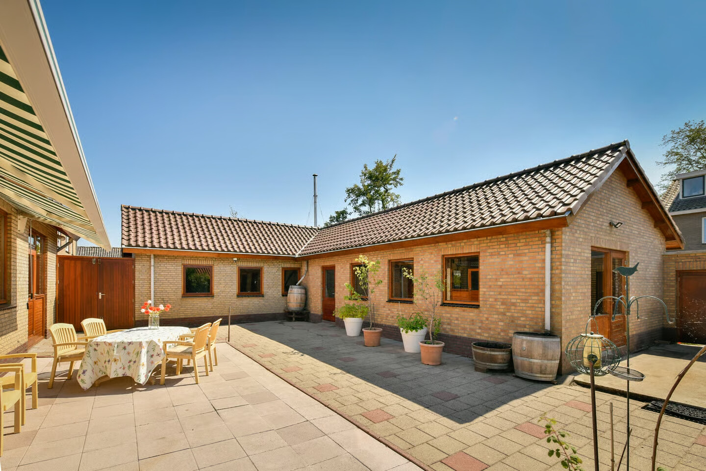 Vrijstaande woning te koop: Herenweg 205, Wilnis