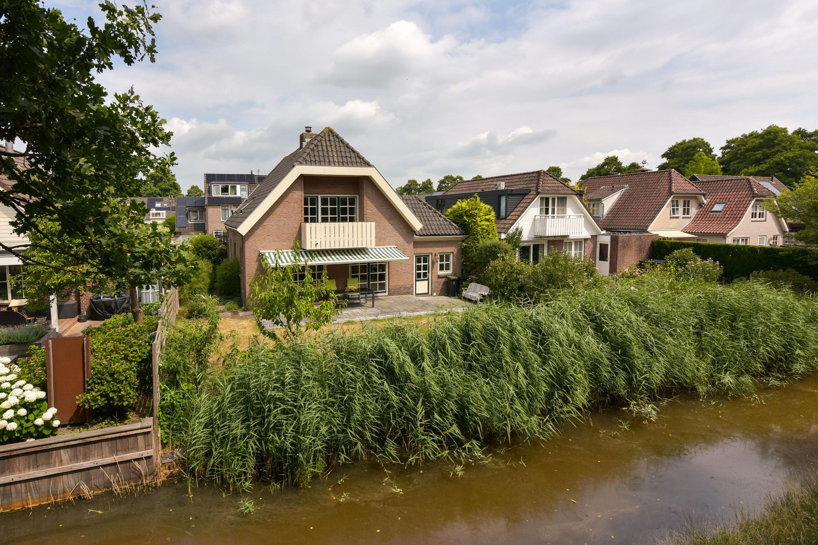 Vrijstaande woning te koop: Zorggras 11, Wilnis