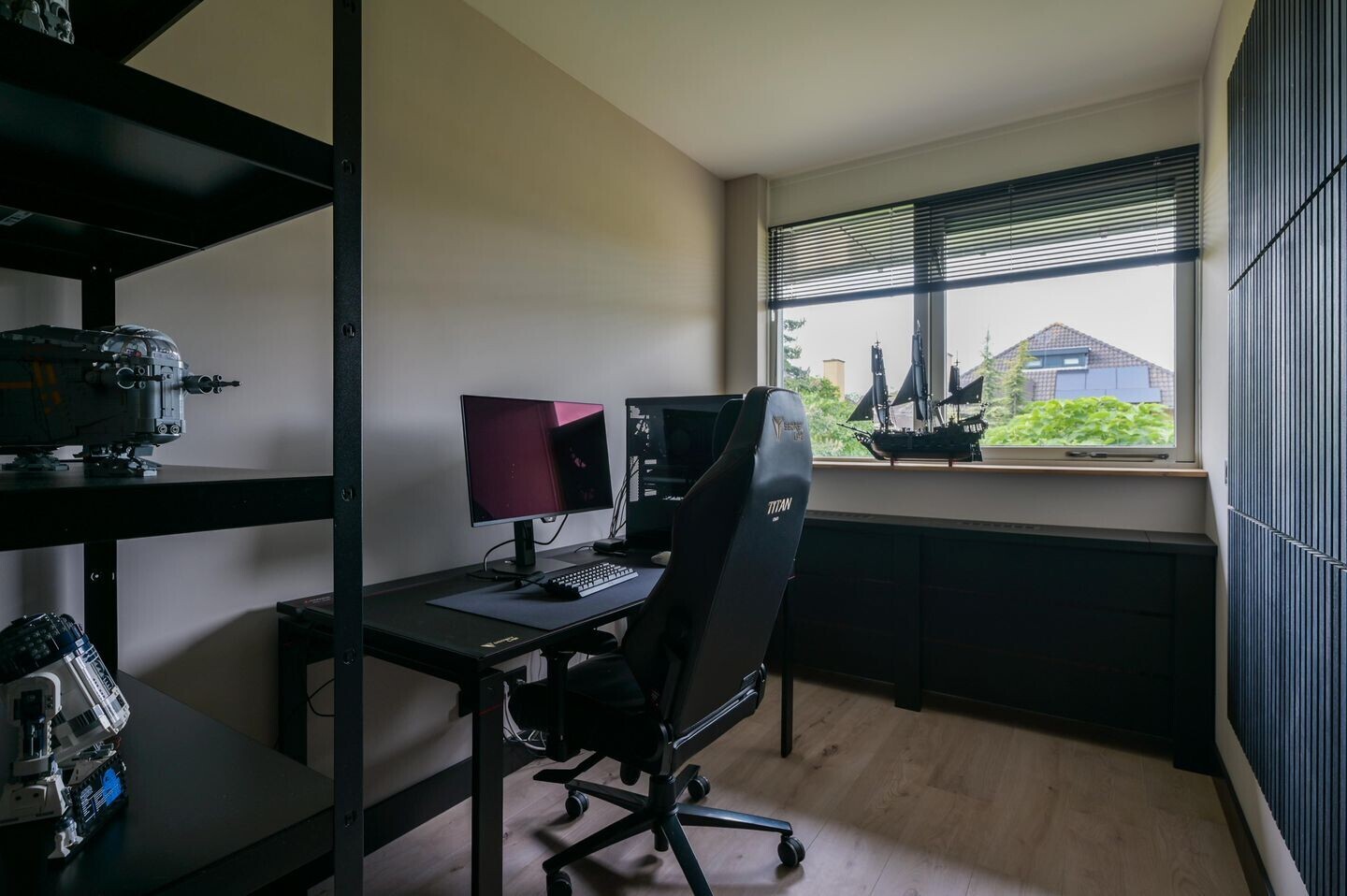Tussenwoning te koop: Poldermeester 9, Wilnis