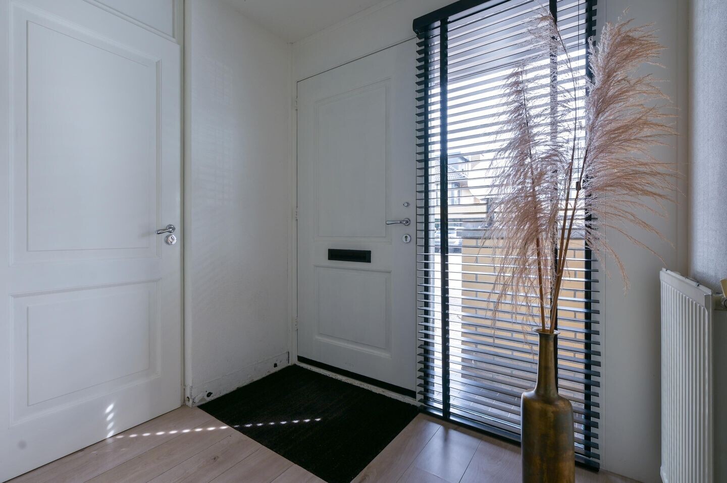 Tussenwoning te koop: Poldermeester 9, Wilnis