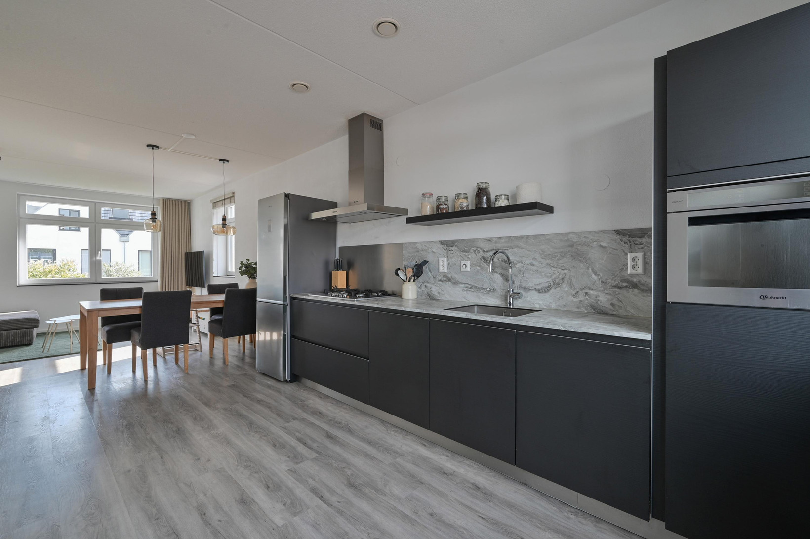 Appartement te koop: Benedenland 28, Wilnis