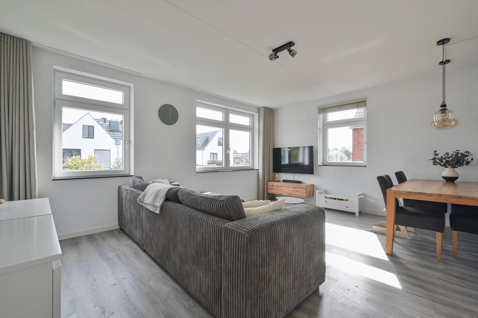 Appartement te koop: Benedenland 28, Wilnis