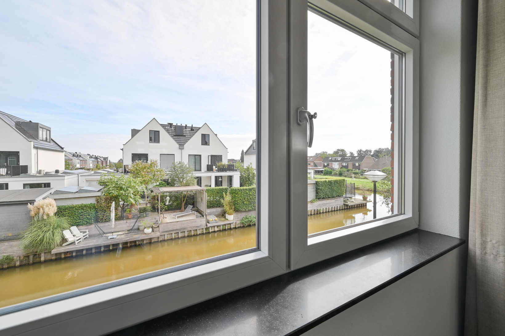 Appartement te koop: Benedenland 28, Wilnis