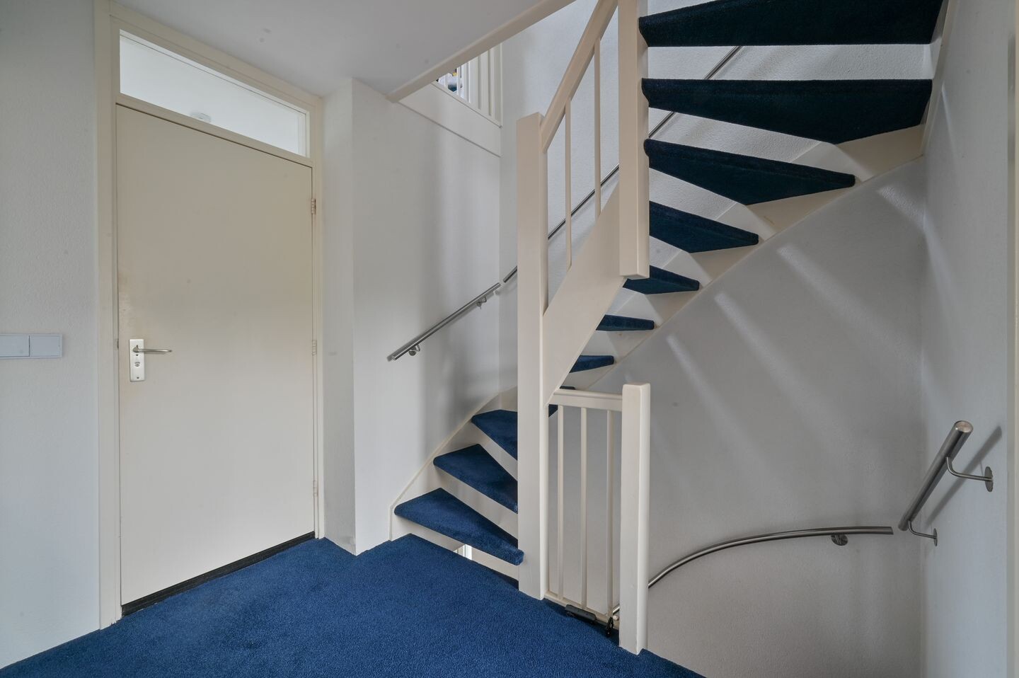 Tussenwoning te koop: Burgemeester van Baaklaan 42, Wilnis