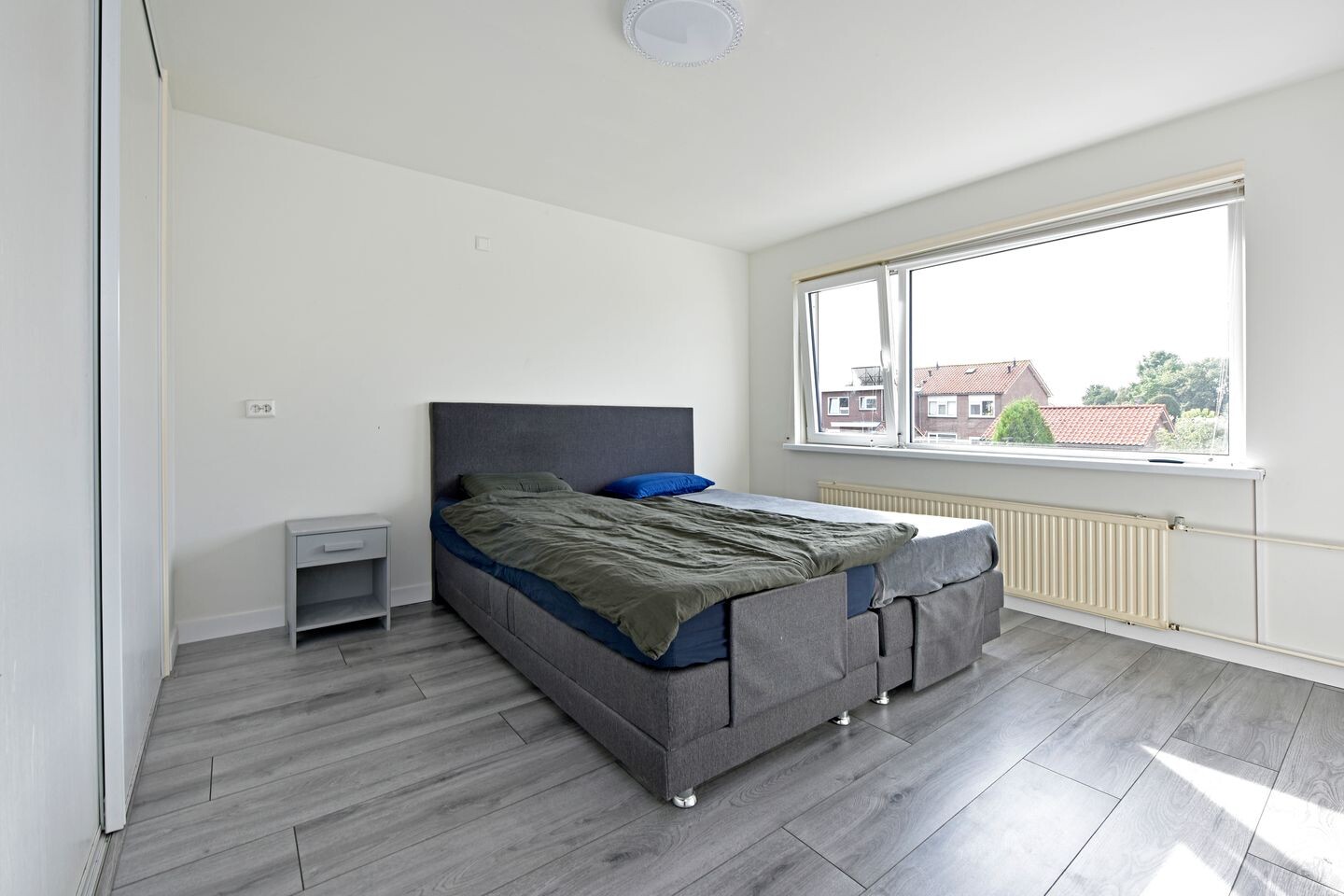 Tussenwoning te koop: Lijsterstraat 10, Woerdense Verlaat