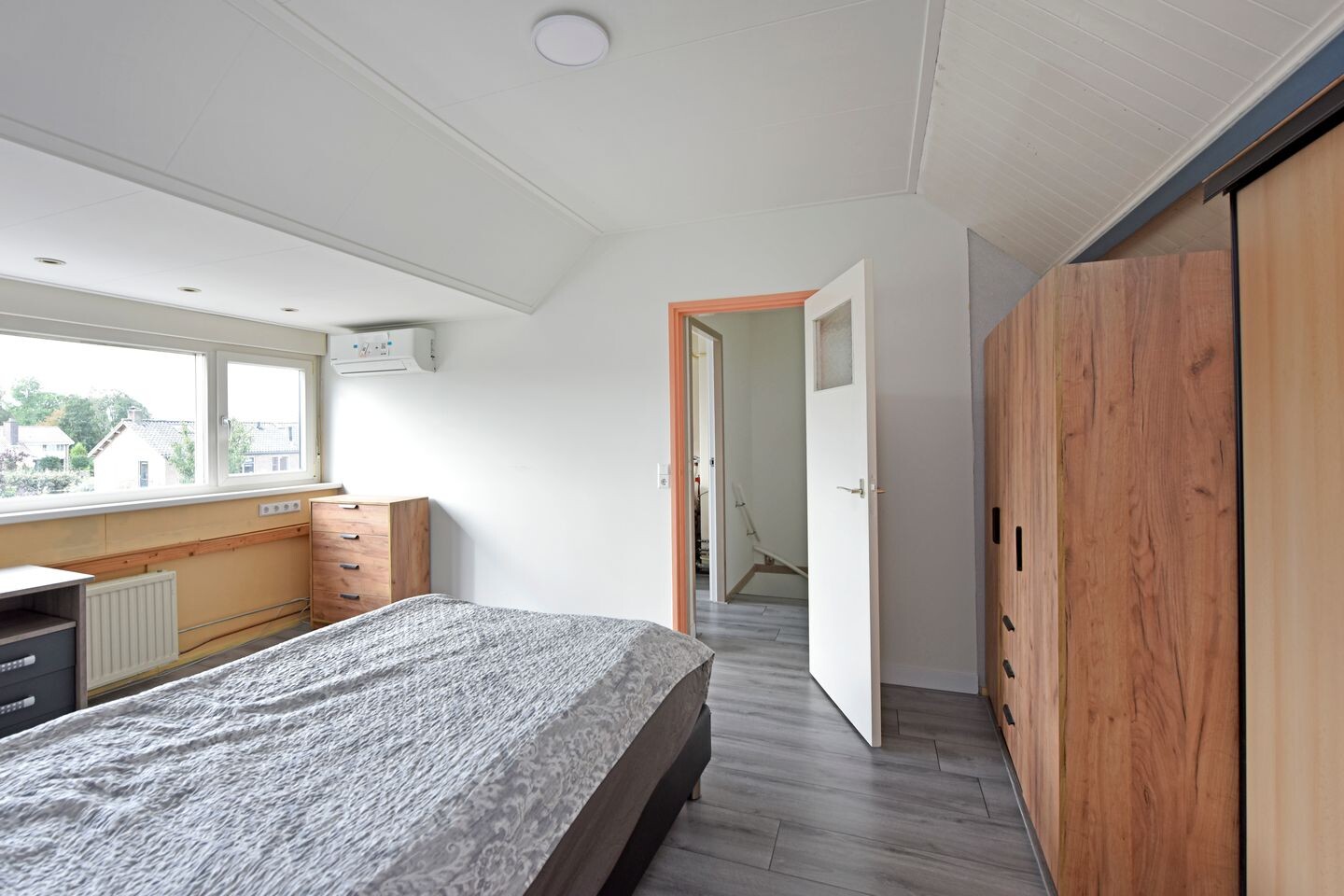 Tussenwoning te koop: Lijsterstraat 10, Woerdense Verlaat