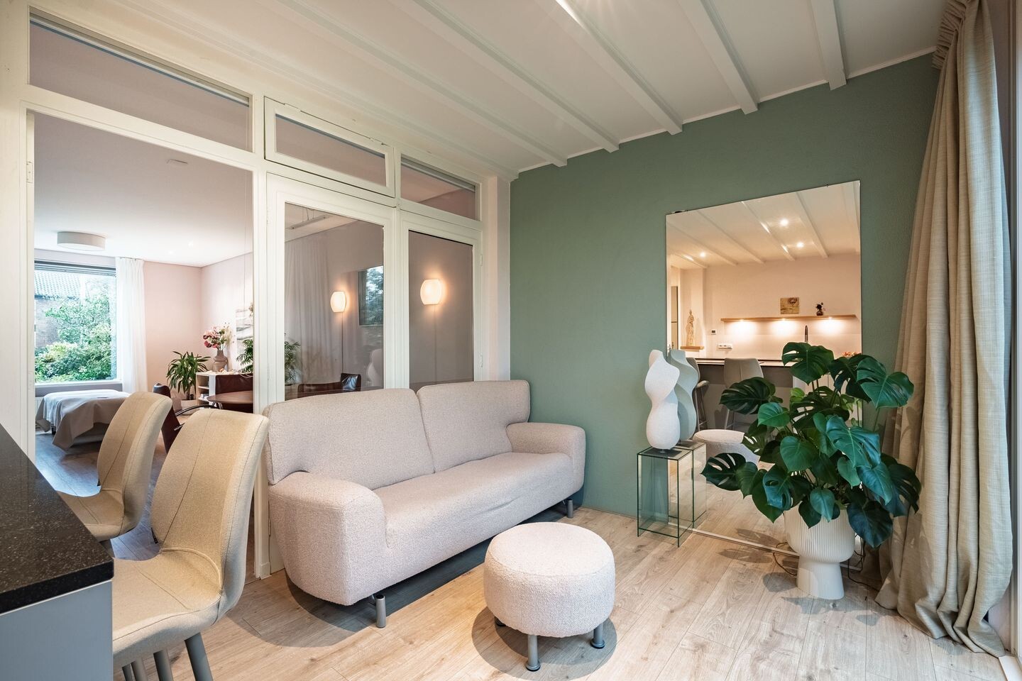 Tussenwoning te koop: Willem Pijperplein 114, Zeist