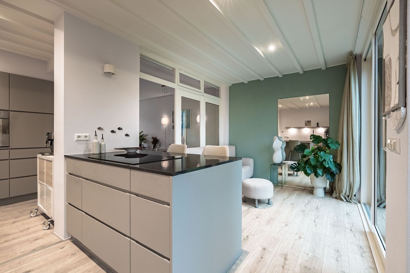 Tussenwoning te koop: Willem Pijperplein 114, Zeist