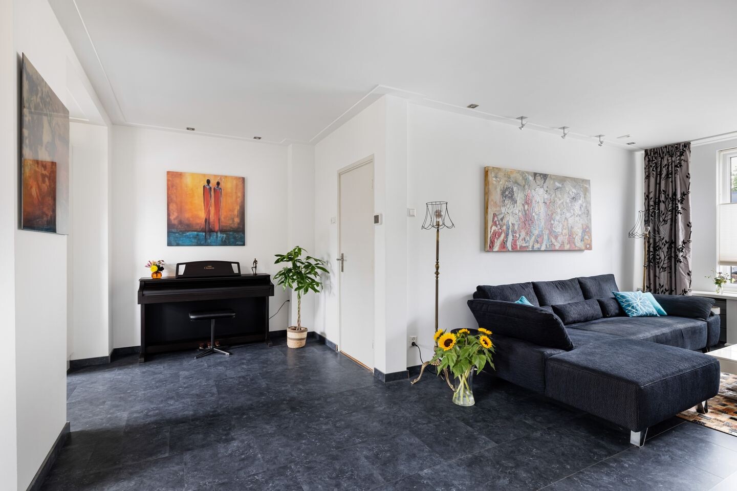Tussenwoning te koop: Bloemenheuvellaan 21, Zeist