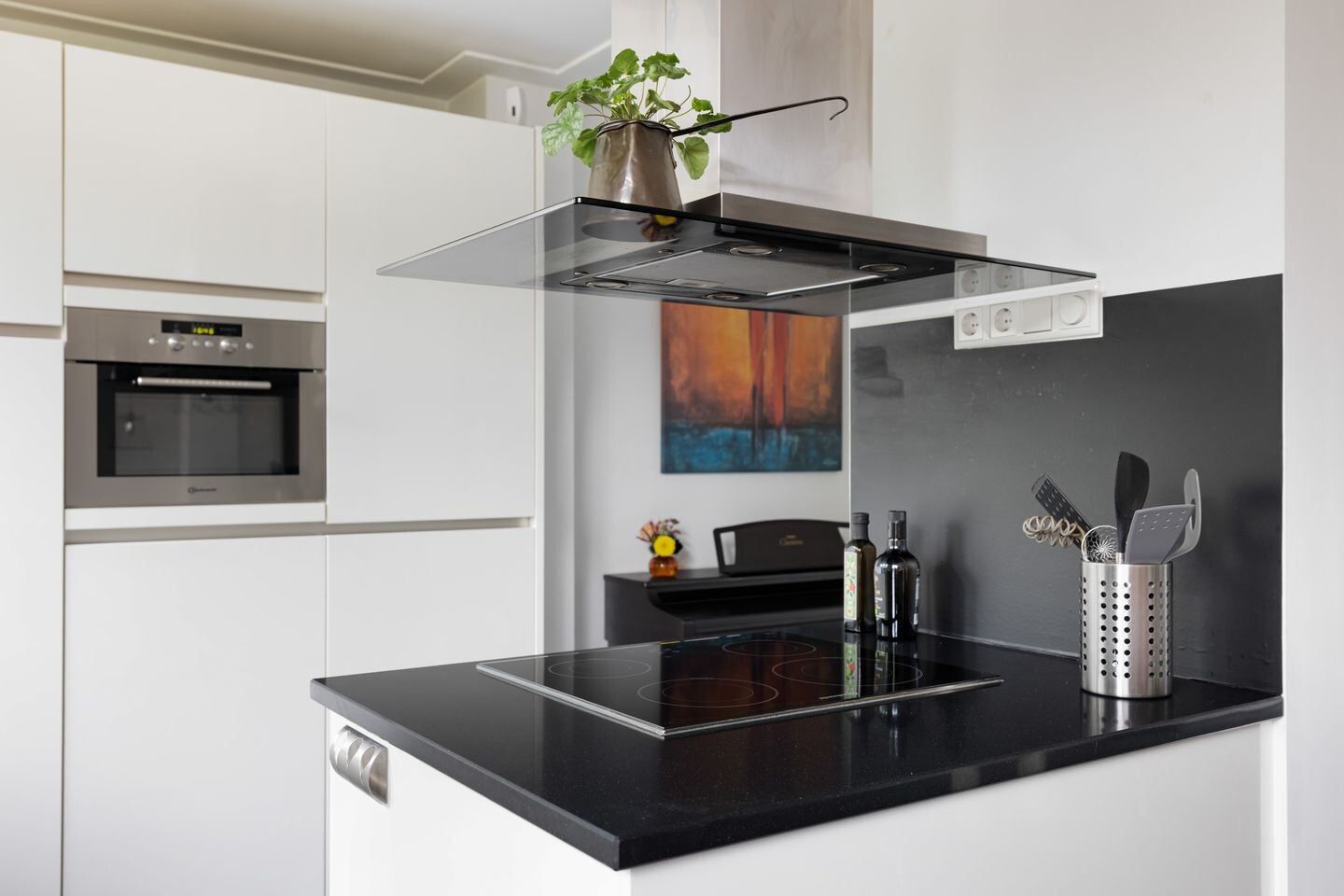 Tussenwoning te koop: Bloemenheuvellaan 21, Zeist