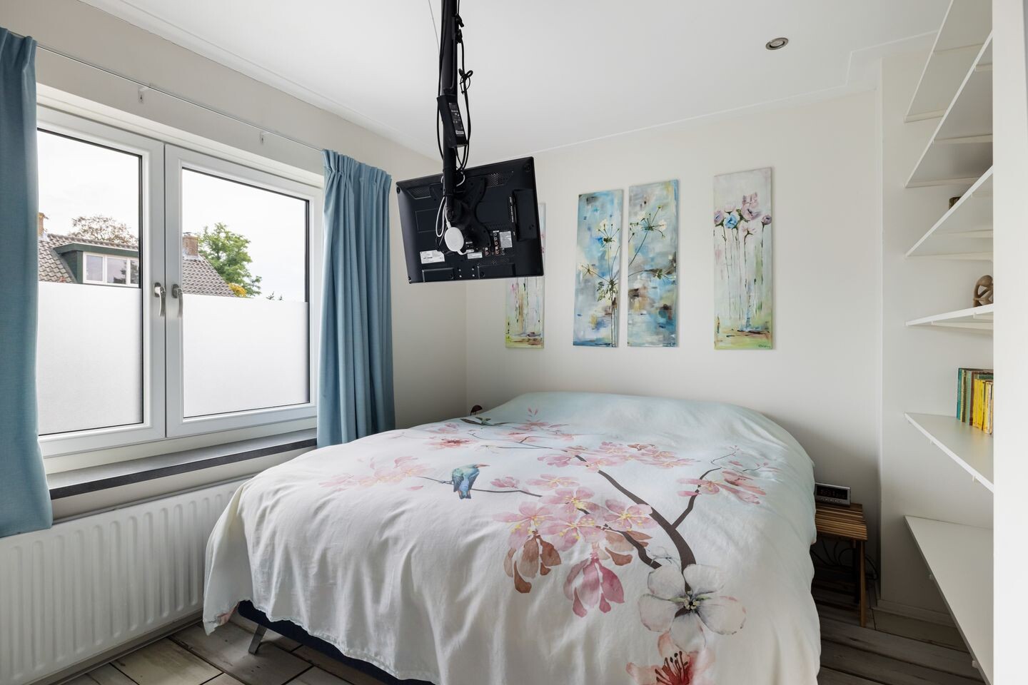 Tussenwoning te koop: Bloemenheuvellaan 21, Zeist