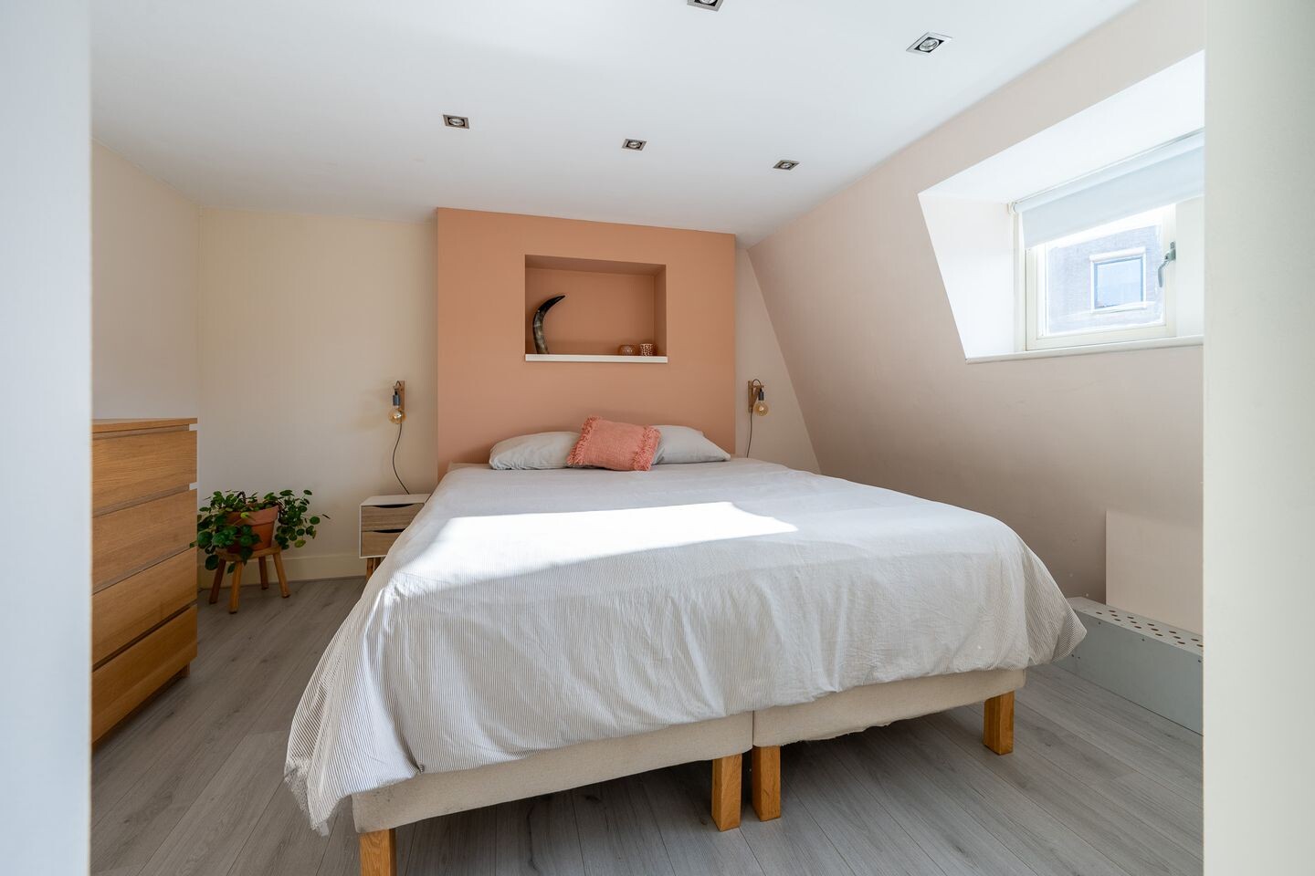 Tussenwoning te koop: Johan de Meesterstraat 6, Zeist