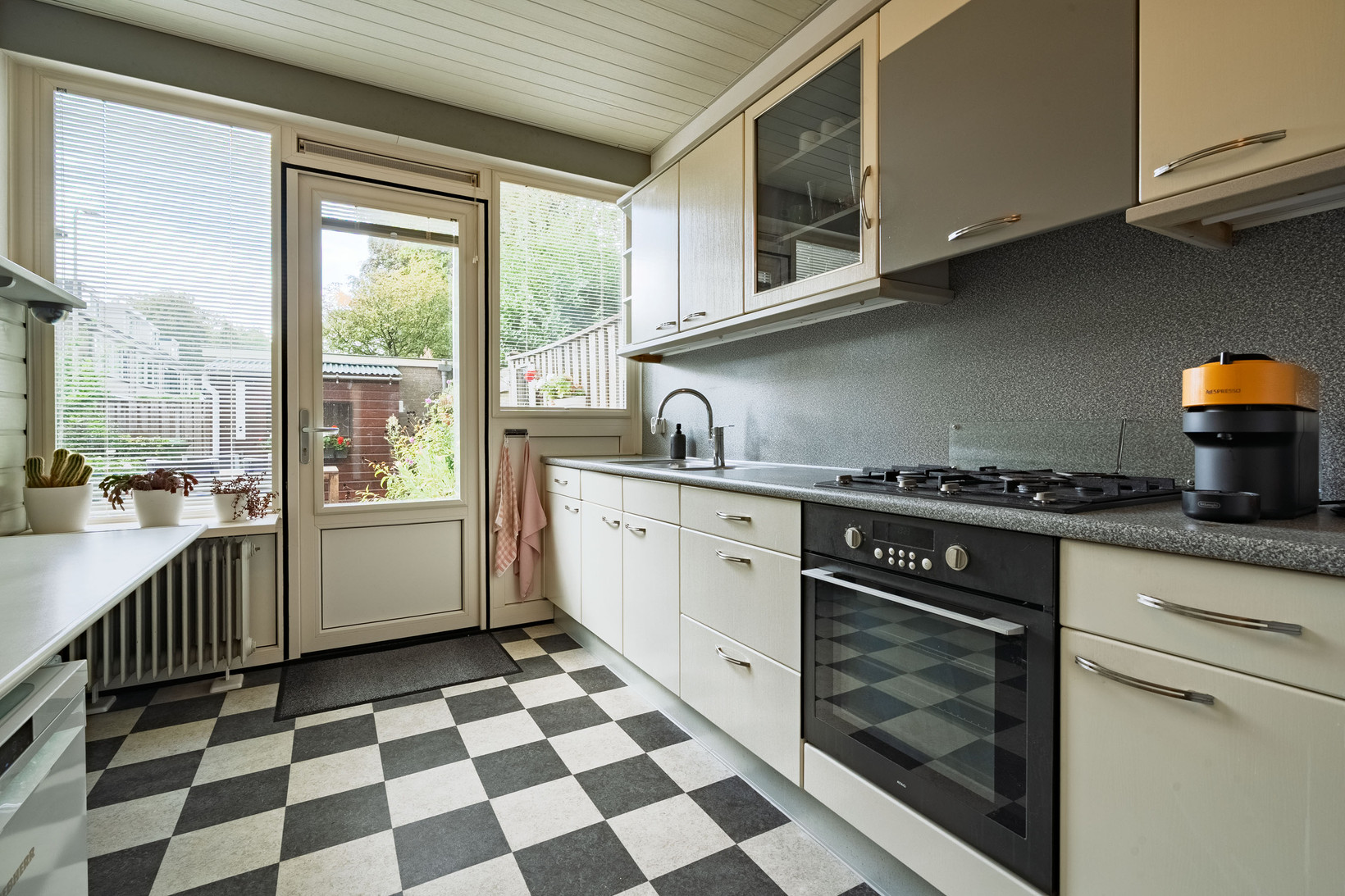 Tussenwoning te koop: Couwenhoven 5011, Zeist