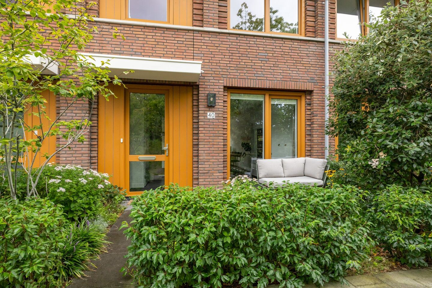 Tussenwoning te koop: Zeister Eng 40, Zeist