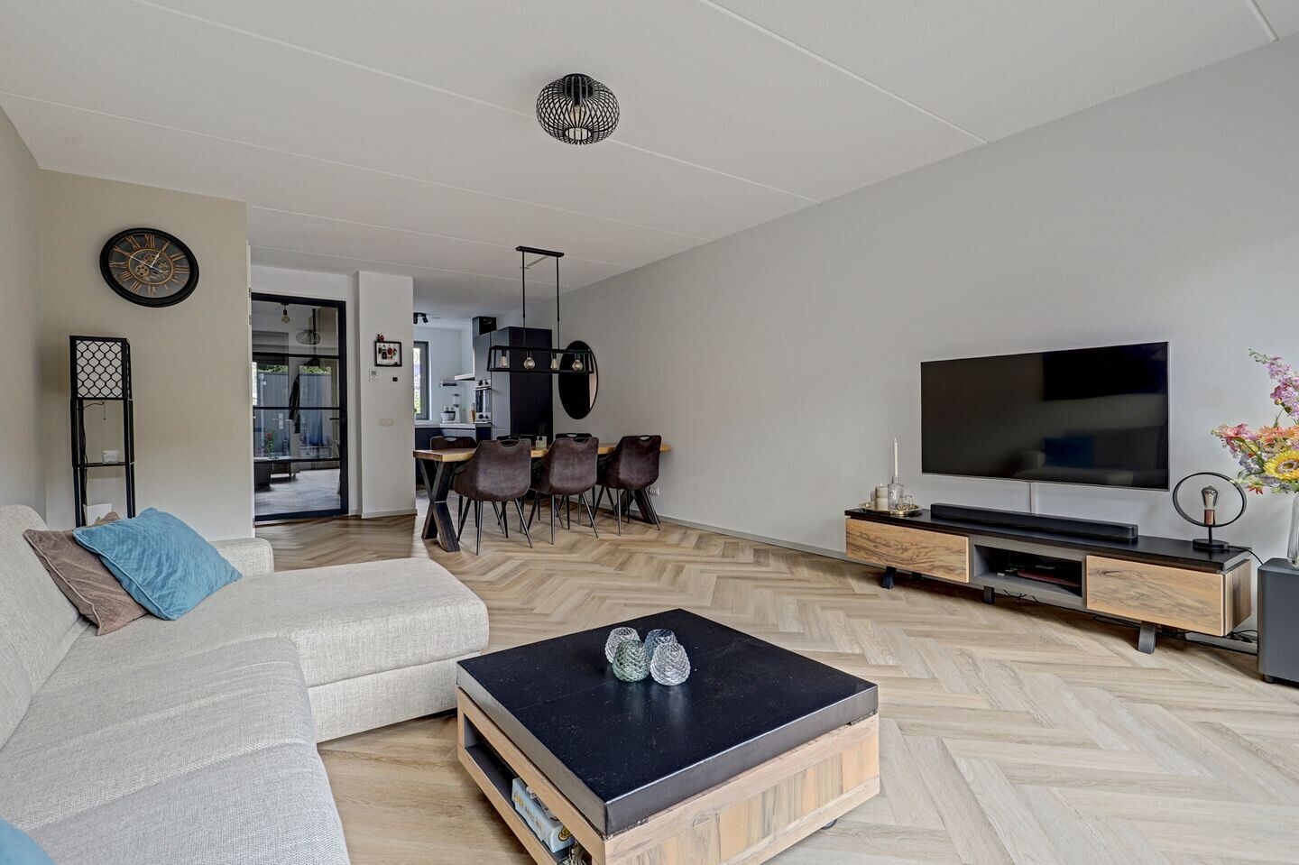 Tussenwoning te koop: Roggeakker 21, Zeist