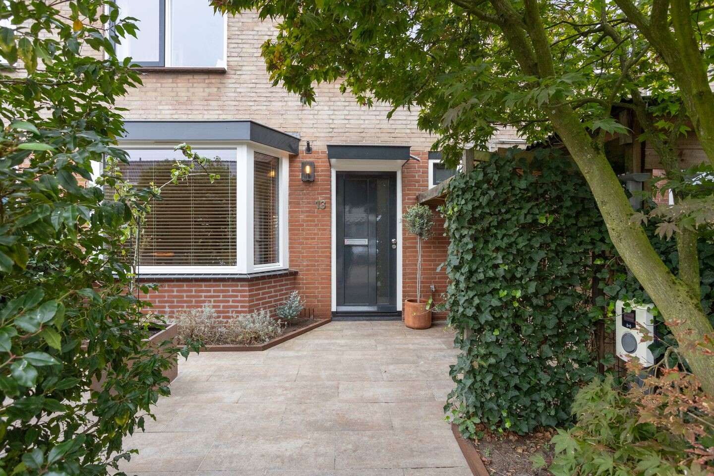 Tussenwoning te koop: Hannie Schaftlaan 13, Zeist