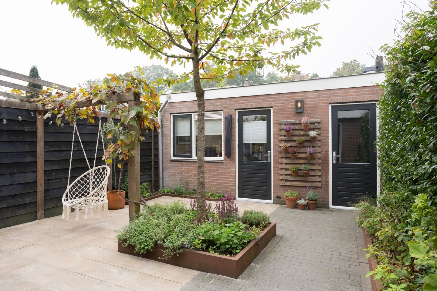 Tussenwoning te koop: Hannie Schaftlaan 13, Zeist